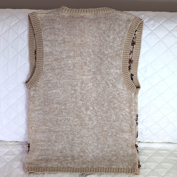 Koret Woman's Knitted Safari Animal Design Button Down Vest,Size S(8-10). - Picture 4 of 10
